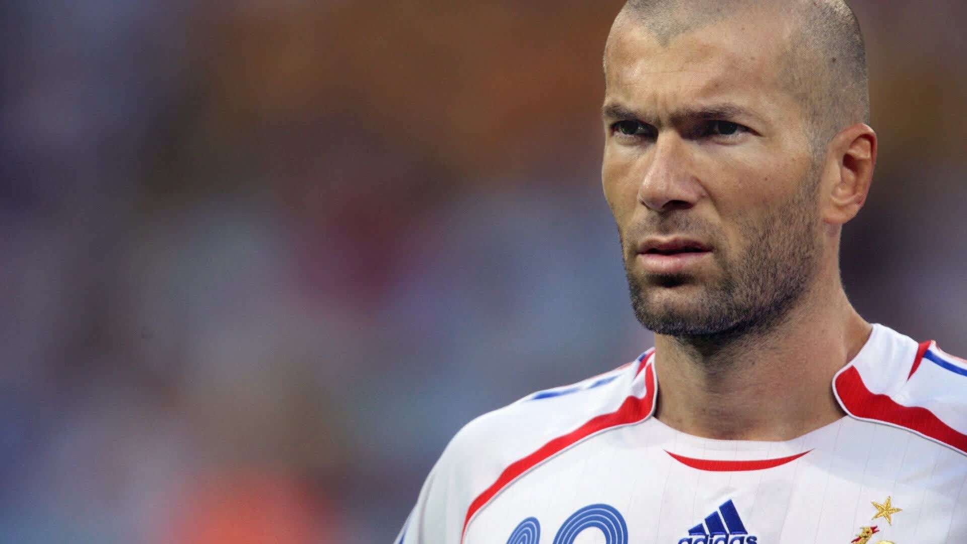 开云平台-当足球超越胜负，本菲卡全队为尤文重伤对手祈祷的瞬间，足球超越胜负，本菲卡全队为尤文重伤对手祈祷